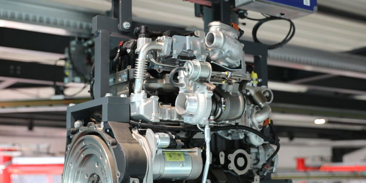 Nur 20 bis 25 Prozent Stromverbrauch einer klassischen EHB: Skyrail eignet sich in der Fahrzeugindustrie als Alternative zur C1-EHB