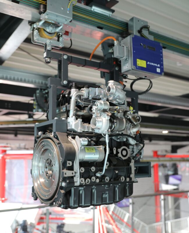 Nur 20 bis 25 Prozent Stromverbrauch einer klassischen EHB: Skyrail eignet sich in der Fahrzeugindustrie als Alternative zur C1-EHB